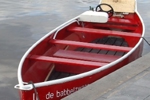 zwemvest verplicht in boot huurboten zwaantje giethoorn botenverhuur zwemvest verplicht in boot huurboten zwaantje giethoorn botenverhuur